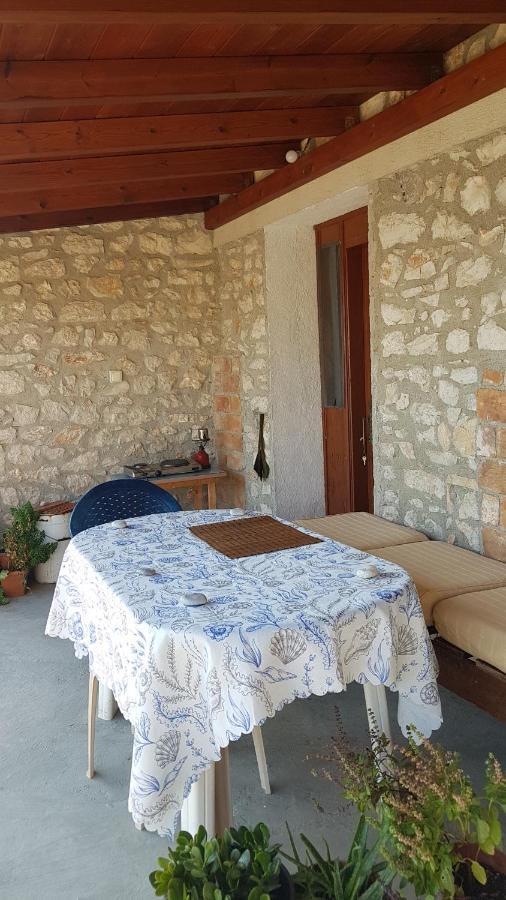 Stone House Himare Exterior foto