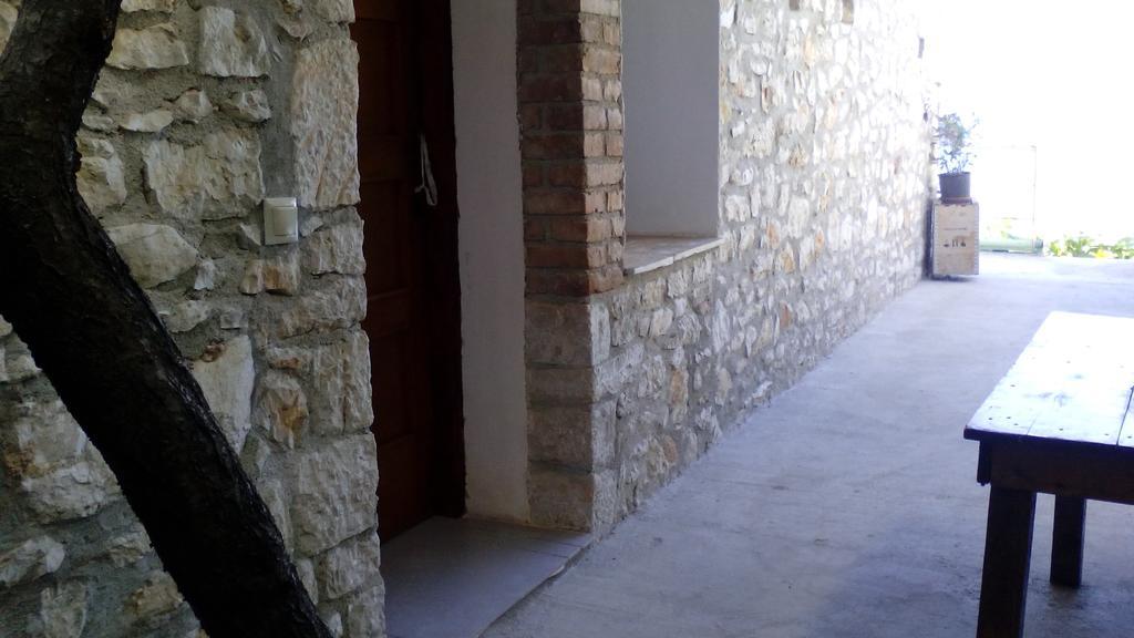 Stone House Himare Exterior foto